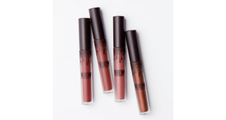 超红彩妆品牌 Kylie Cosmetics