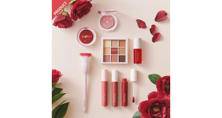 Innisfree 山茶花眼影盘 