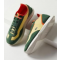 Urban Outfitters 休闲运动鞋热卖