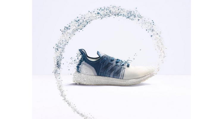Adidas 经典鞋款 Superstar 