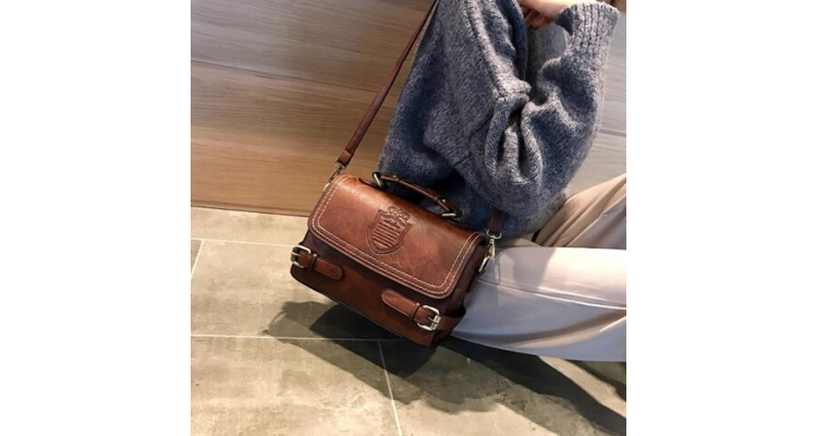 2019新款ins少女单肩包chic斜背包文艺学院手提包