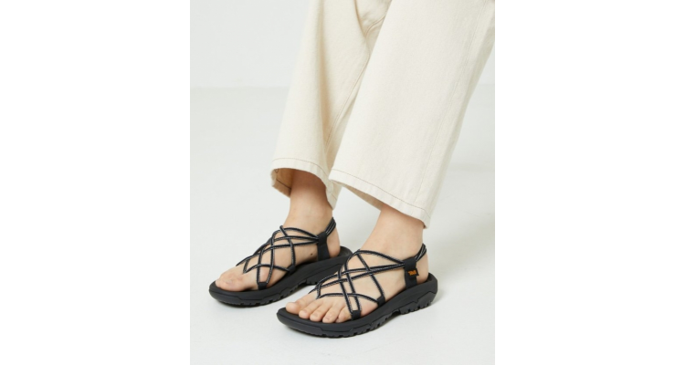 Teva × FREAK’S STORE 别注HURRICANE
