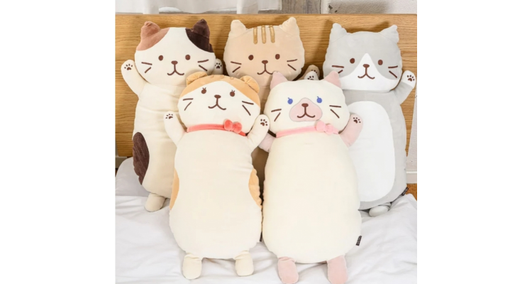 Fuku Fuku Nyanko小猫抱枕