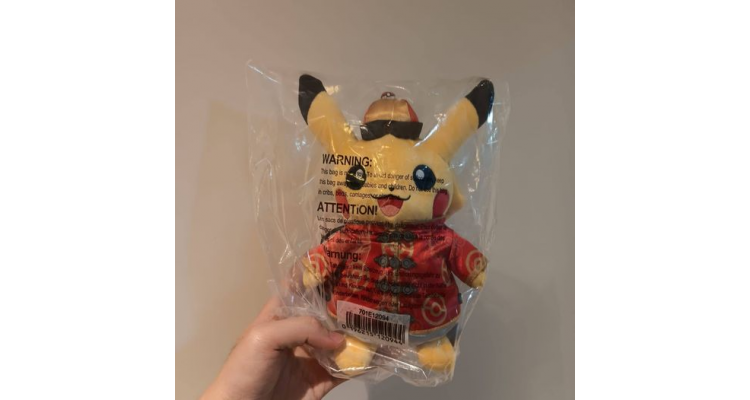 美国Pokemon Center-农历新年比卡超公仔